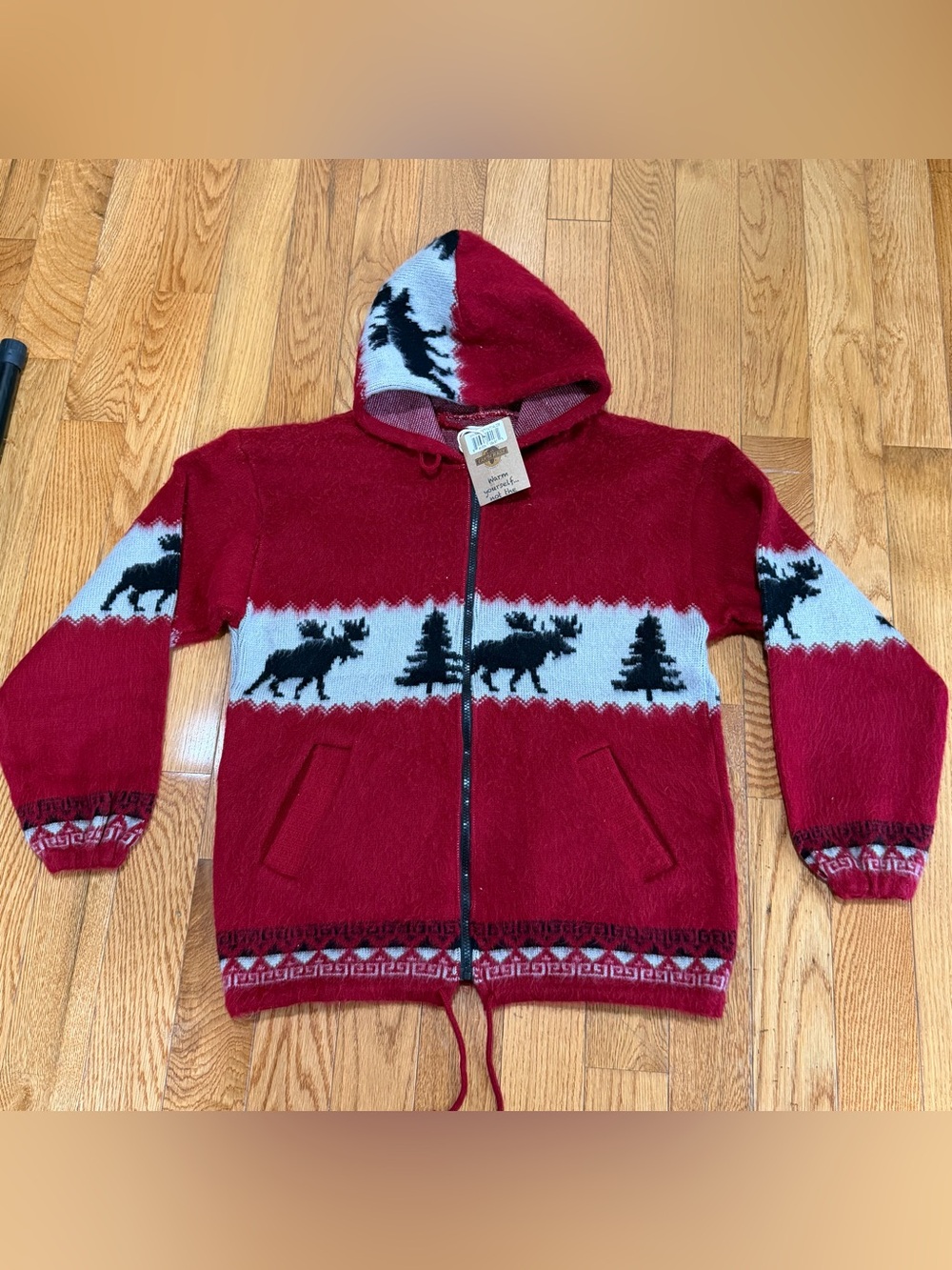 Size M Women’s Vintage Earth Ragz Red Moose Tree Knit Full Zip Hooded Sweater